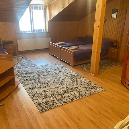 Hotel краса карпат *