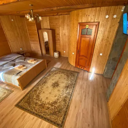 Hotel краса карпат *