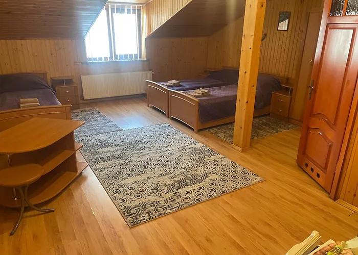 Hotel краса карпат *